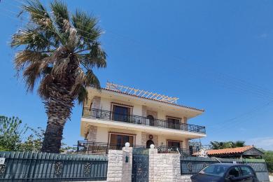 detached house suitable for 2 families